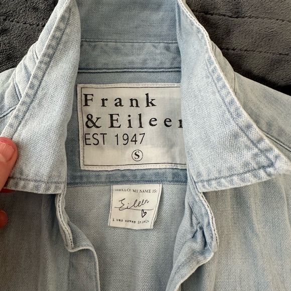 Frank & Eileen - The Eileen Classic Button Up - Classic blue - size small - Picture 3 of 12